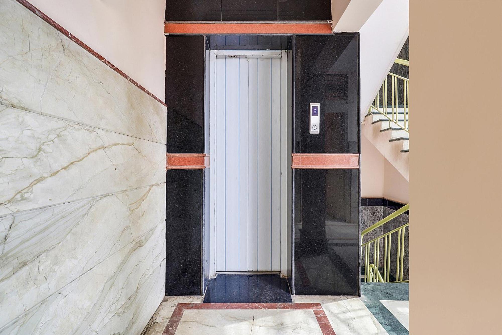 Hotel O Vasavi Residency Bangalore Luaran gambar